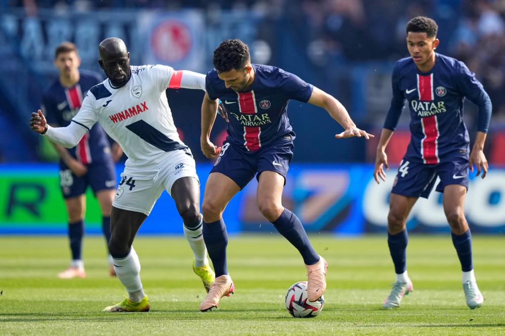 湖人压哨绝 湖人压哨绝