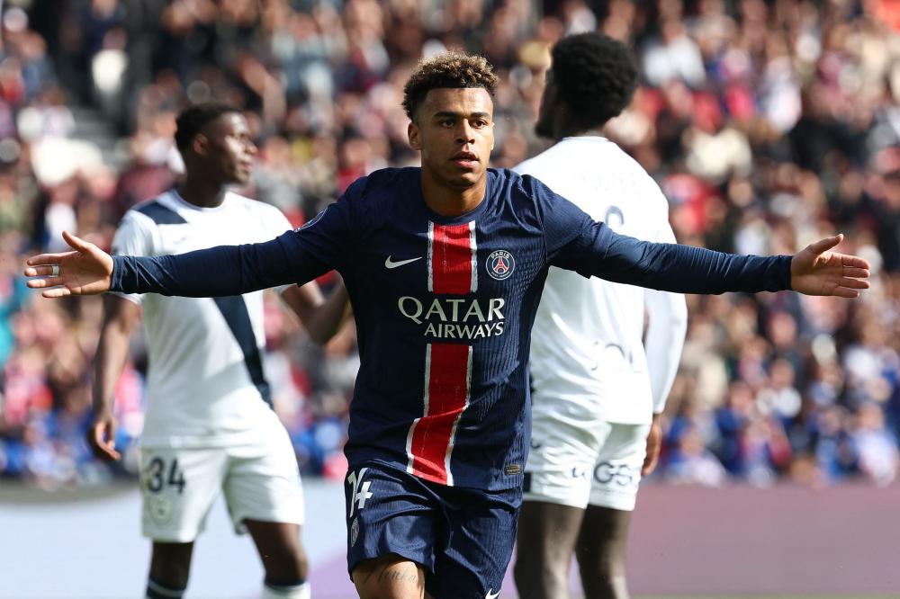 但他始终保 但他始终保